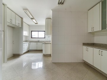 Apartamento para Aluguel