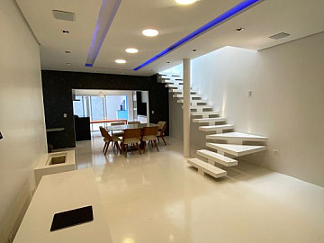 Sobrado Alto Padr�o | Mirand�polis