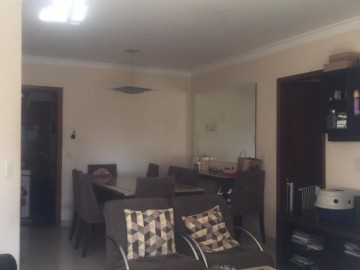 Apartamento à Venda