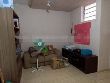 Casa à Venda