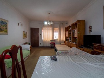 Sobrado à Venda
