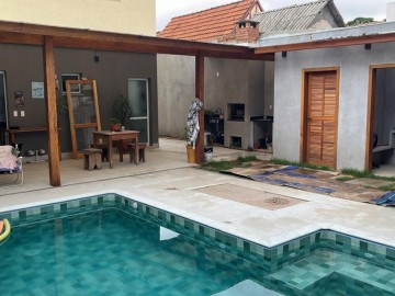 Sobrado à Venda