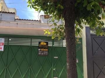 Casa à Venda