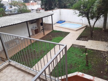 Casa à Venda