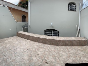 Sobrado à Venda