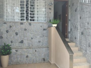 Sobrado à Venda
