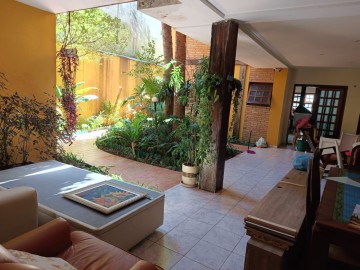 Sobrado à Venda