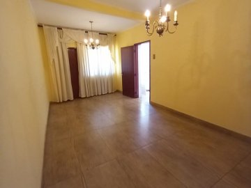Sobrado à Venda